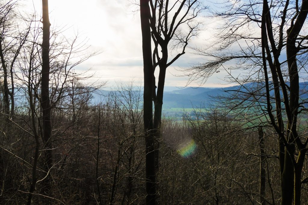 Aussicht auf das Weserbergland vom Klippenzug des Iths